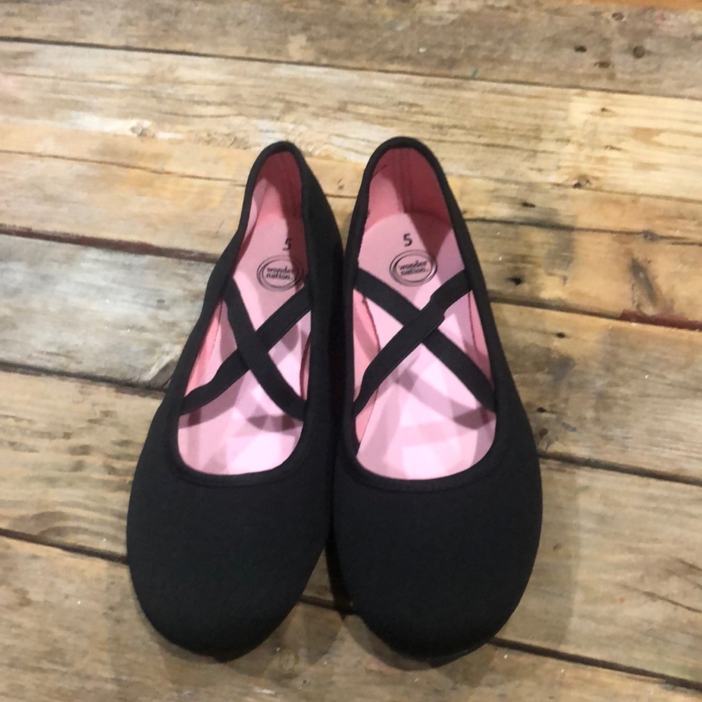 Wonder Nation girl shoe